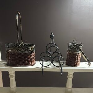 Elegant Brown Wicker Basket Set